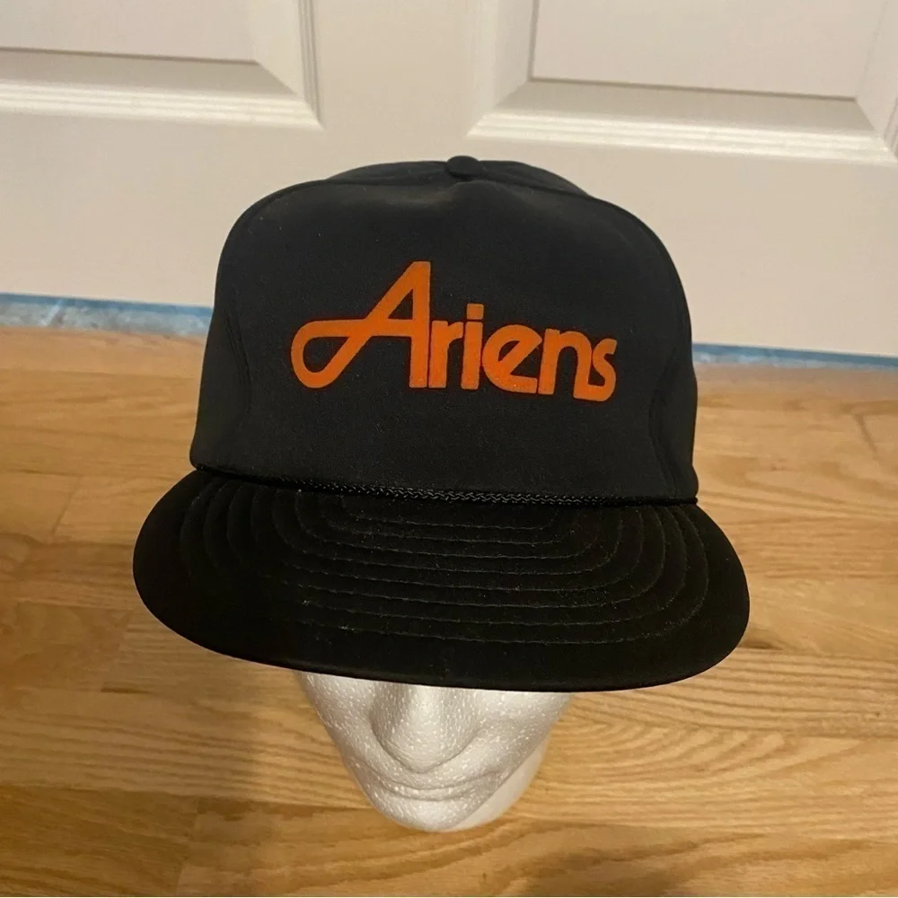 Vintage ariens snapback